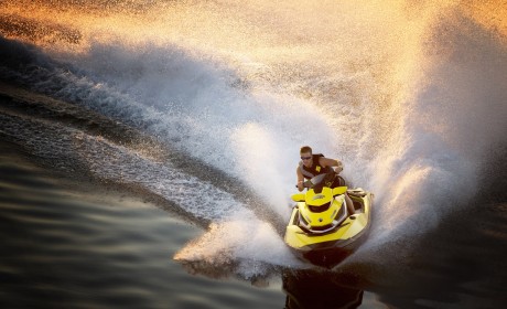 2009_Sea_Doo_RXT_iS_255_