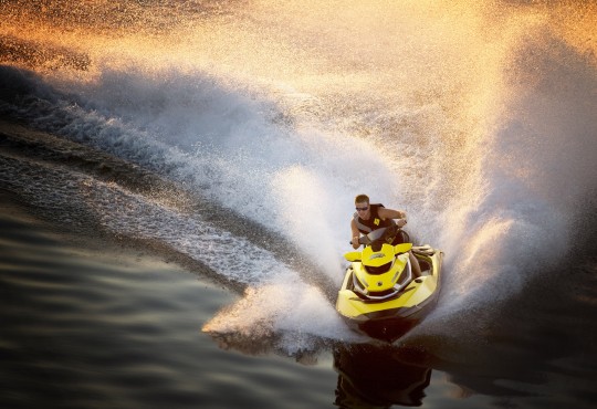 2009_Sea_Doo_RXT_iS_255_