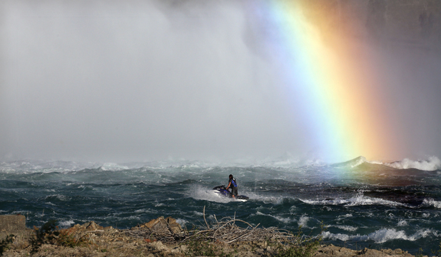 NZ: Jet skiers taking risks at dam