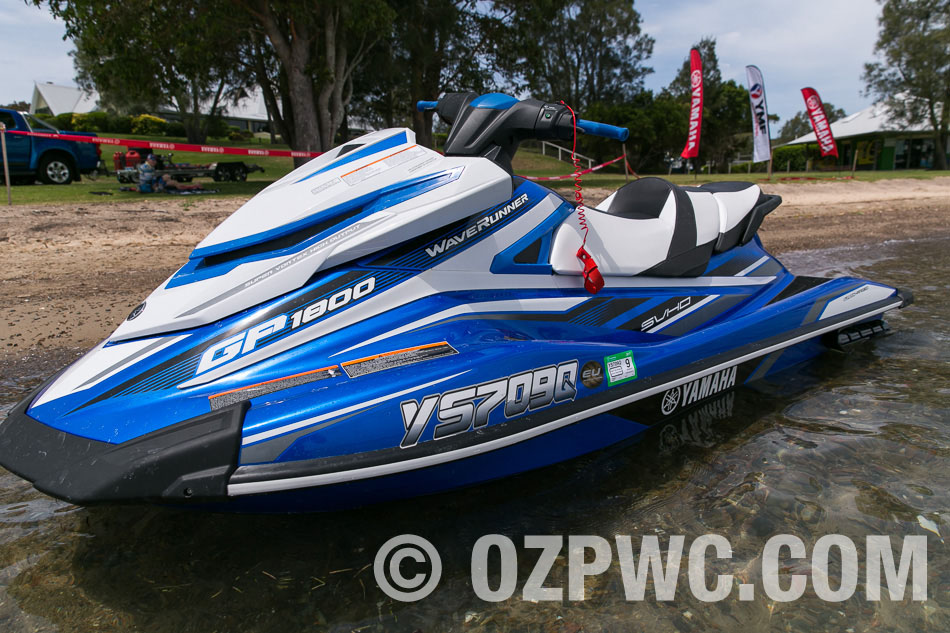 2017-waverunners-7787